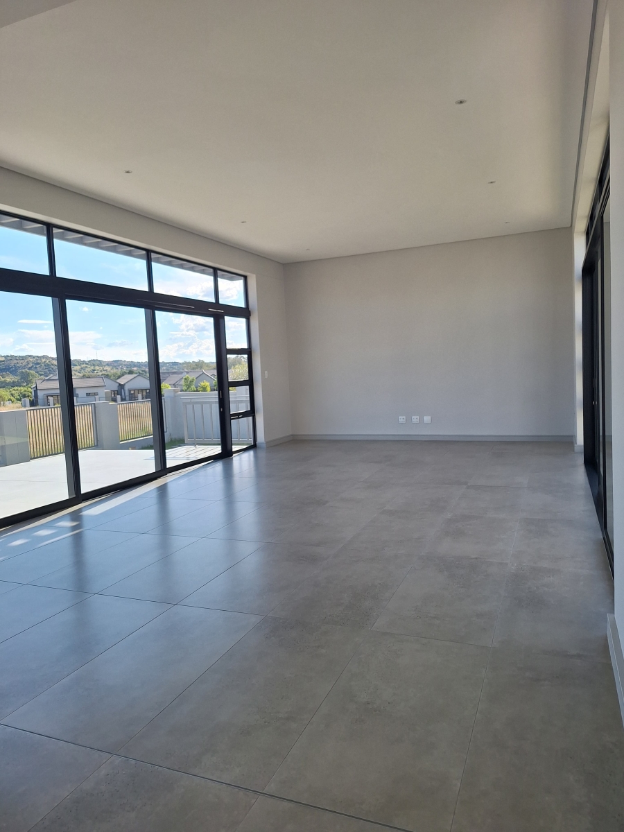 4 Bedroom Property for Sale in Woodland Hills Bergendal Free State